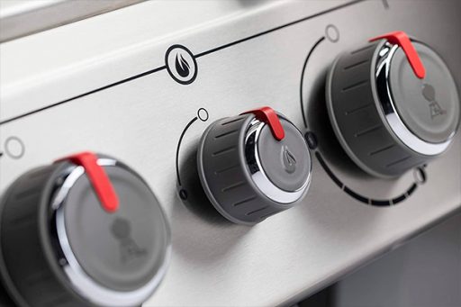 Detail of the controls of the Weber Genesis II S-435
